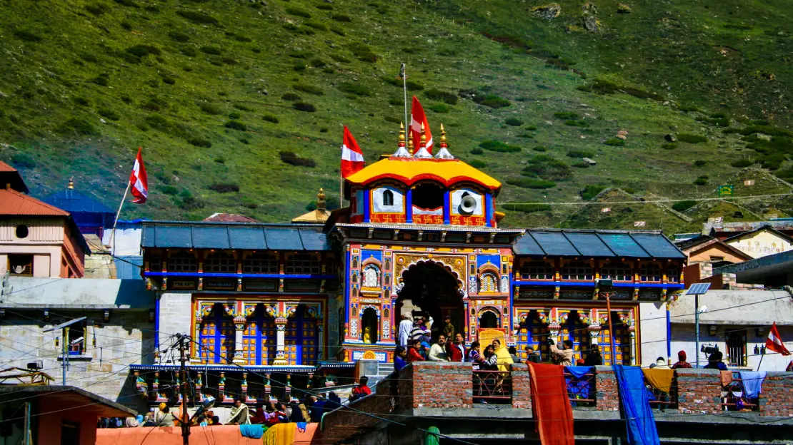 Amazing view of Badrinath Temple one of the most famous place to visit in India